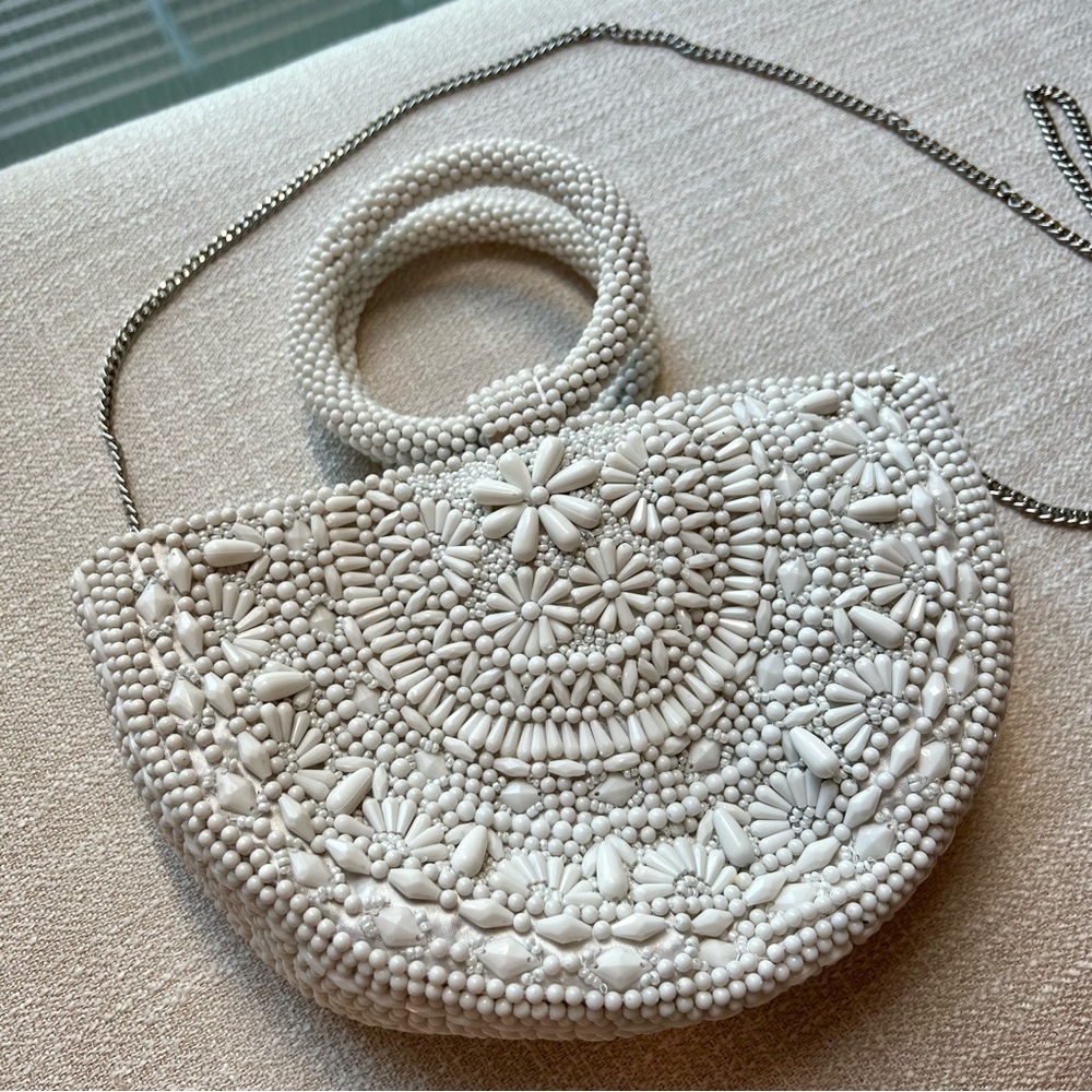 White Beaded Floral Handle Evening Bag